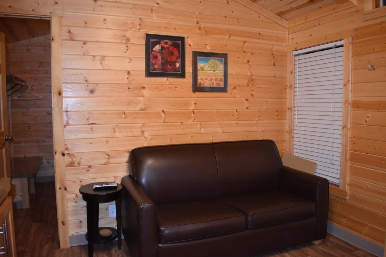 Pleasant Hill Tall Chief Camping Resort Cottage 1 מראה חיצוני תמונה